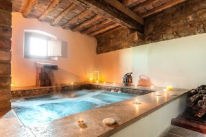 tuscany-villa-with-spa