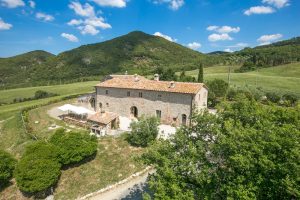 holiday property for big families in Tuscany